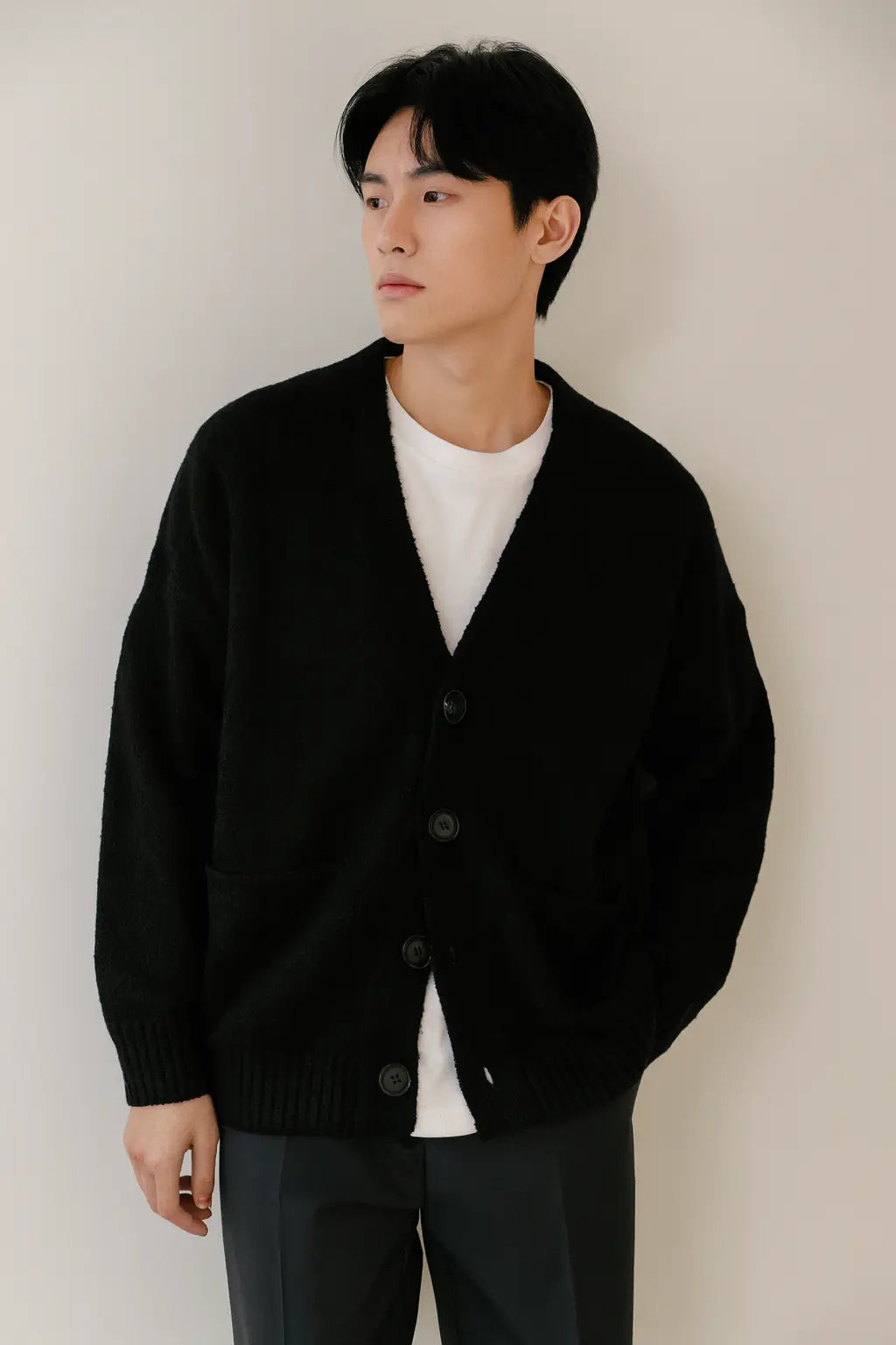 Cardigan V-neck Sweater Men Autumn Winter Fashion All Loose Casual Knitwear High-quality Fabric Comfortable Skin Breathable Coat Novara Shop